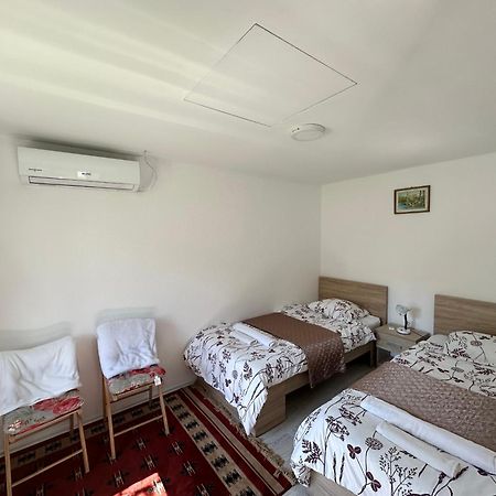 Garden Guesthouse Gjakova Exterior photo